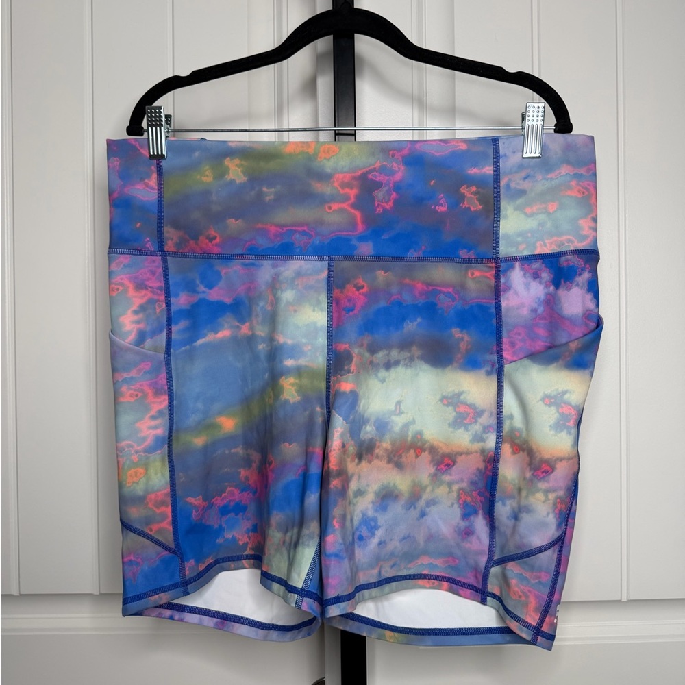 Fabletics Oasis Multicolor High-Waisted Biker Sho… - image 2